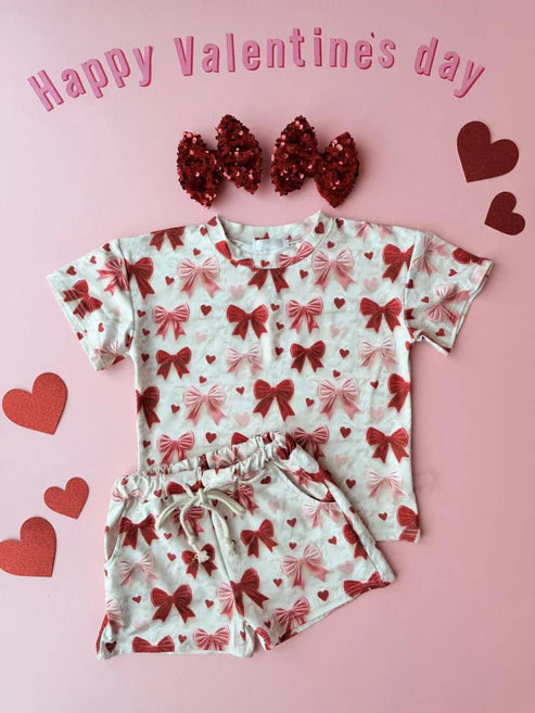 11.5 GSSO2835 Baby Girls Pink Harts Bows Top Pockets Shorts Valentine Clothes Sets Preorder