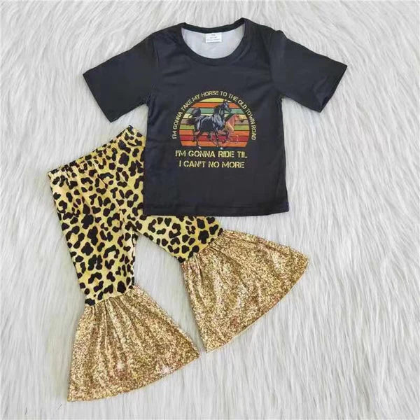 4.7 A13-14-1 Black horse short-sleeved top and leopard print bell bottoms suit