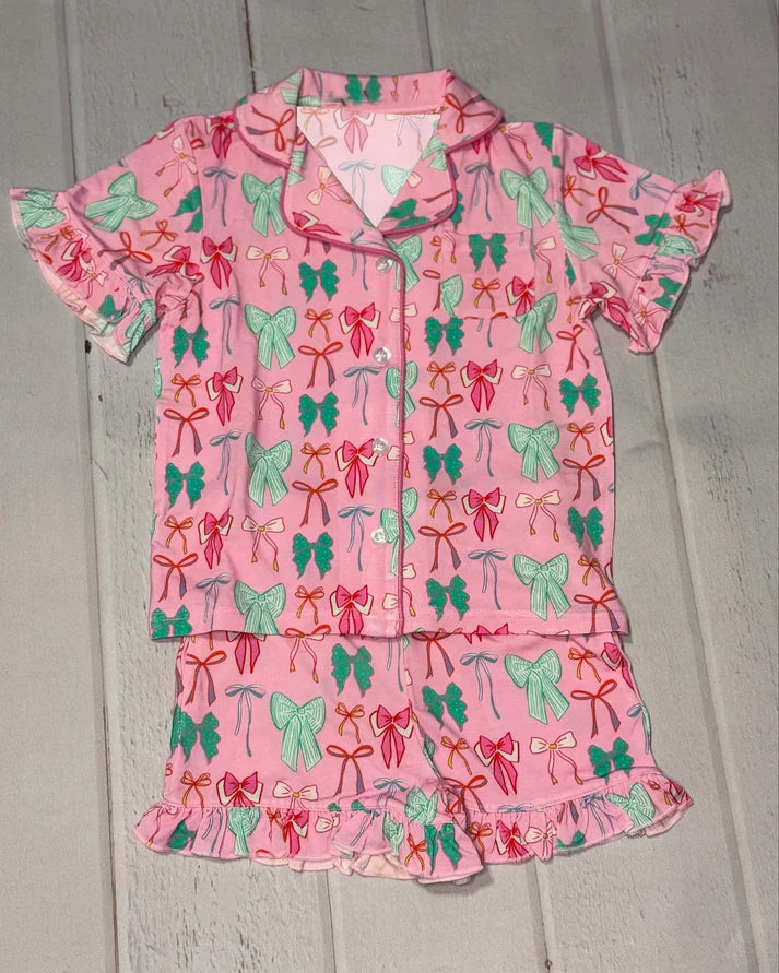 6.16 GSSO2636 Baby Girls Pink Short Ruffle Sleeves Bows Button Pocket Top Sorts Pajamas Set Preorder