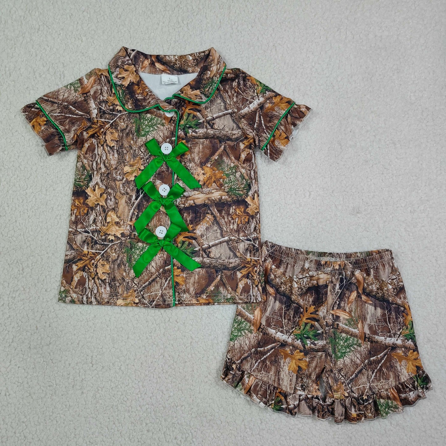 GSSO3365 Kids Clothing Baby Girls Southern Leaves Camo Button Top Ruffle Shorts Hunting Pajamas Sets