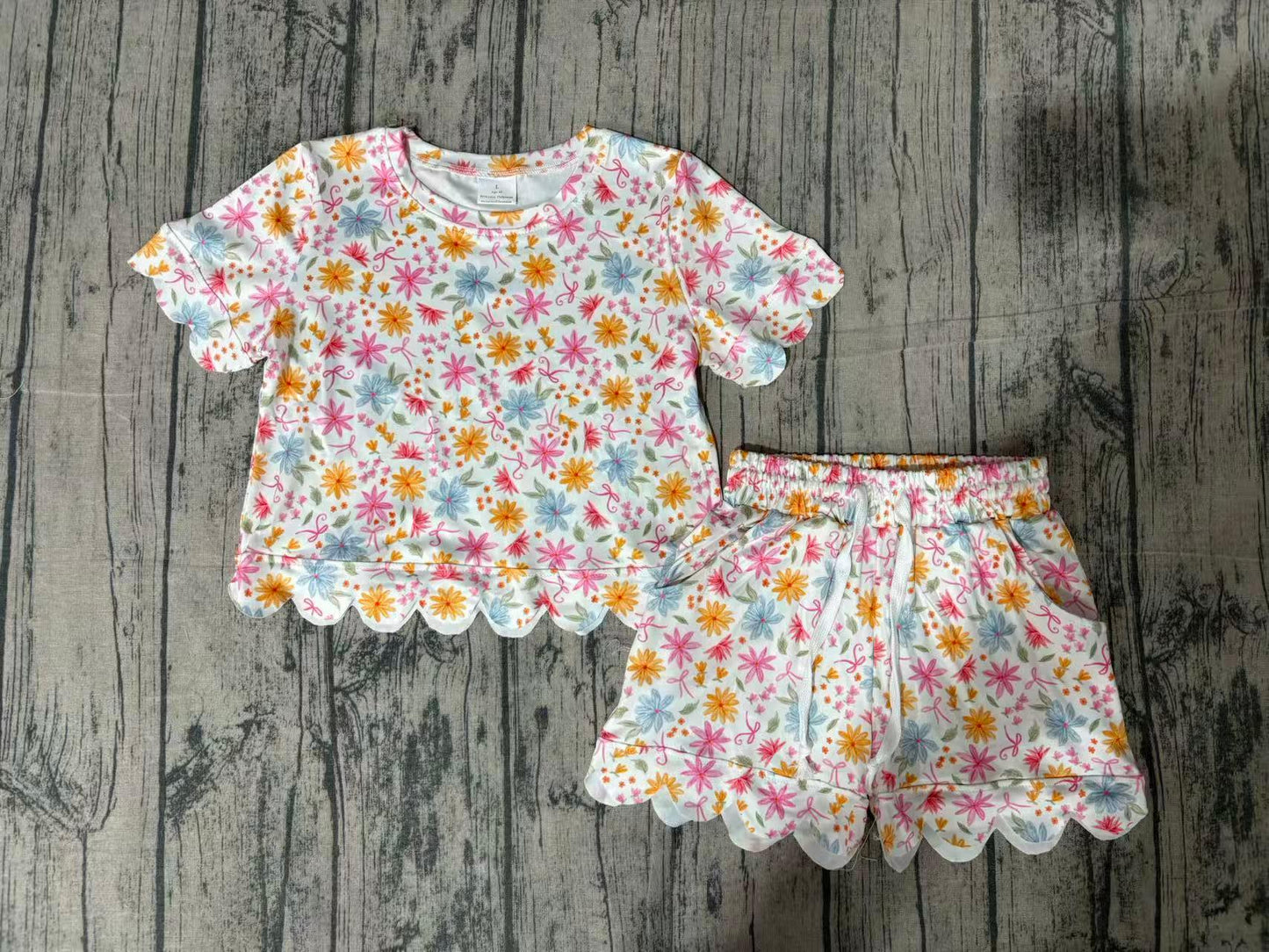 GSSO3269 Preorder Sample Baby Girl Short Sleeve Colorful Flowers Top Scallop Shorts Clothes Sets