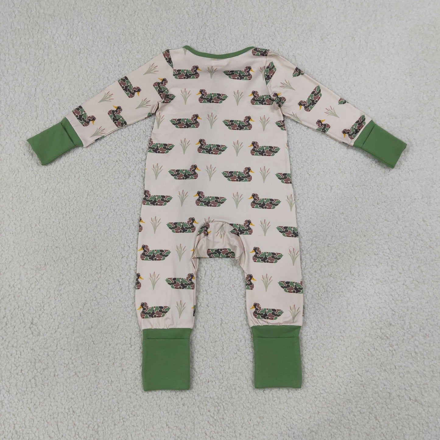 LR3117 Newborn Baby Boys Camo Ducks Hunting Two Way Zip Convertible Rompers