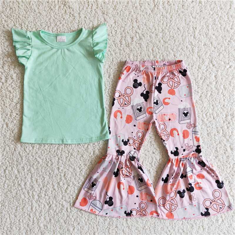 B10-28 Green short-sleeved top with anime movie-print pink flared pants