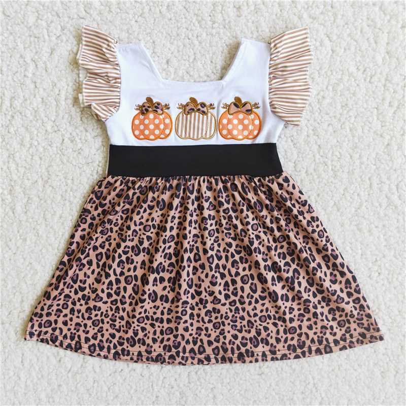 C6-16 Pumpkin Embroidered Panel Leopard Short Sleeve Dress