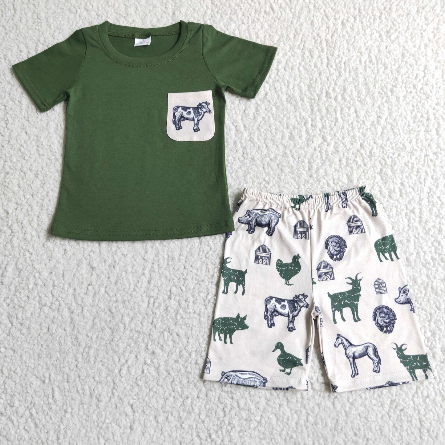 BSSO0046 Green Pocket Short Sleeve Top with Animal Print White Shorts