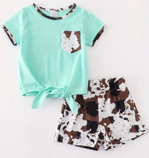5.8 Cow-print green short-sleeved shorts for girls