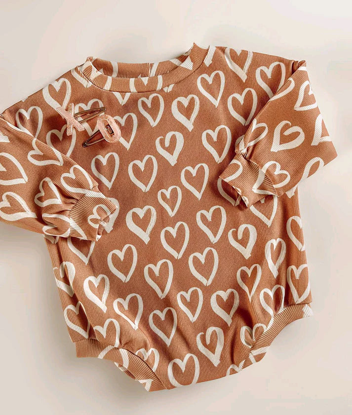 6.11 LR1949 Baby Infant Girls Brown Hearts Valentines Rompers preorder