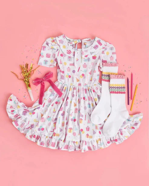 4.3 GSD2325 Baby Girls White Birthday Cakes Knee Length Dresses Preorder