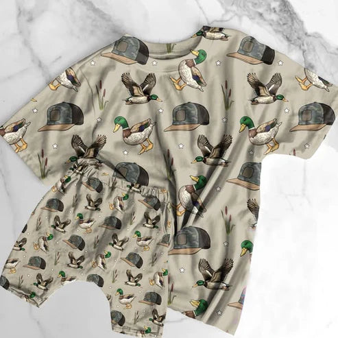 3.20BSSO1415 Baby Boys Khaki Short Sleeves Ducks Top Pockets Short Clothes Set Preorder