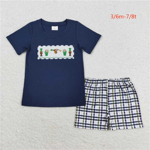 BSSO0710 Embroidery Bottle Duck Navy Blue Short Sleeve Plaid Shorts Set