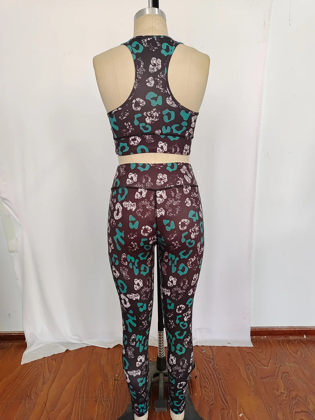 GSPO1462 Leopard print black sleeveless pants yoga suit for adult women