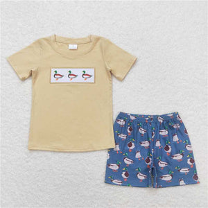 BSSO0645 Embroidered duck light brown short sleeve blue shorts suit