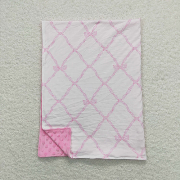 BL0132 Pink and white baby blanket with bow design