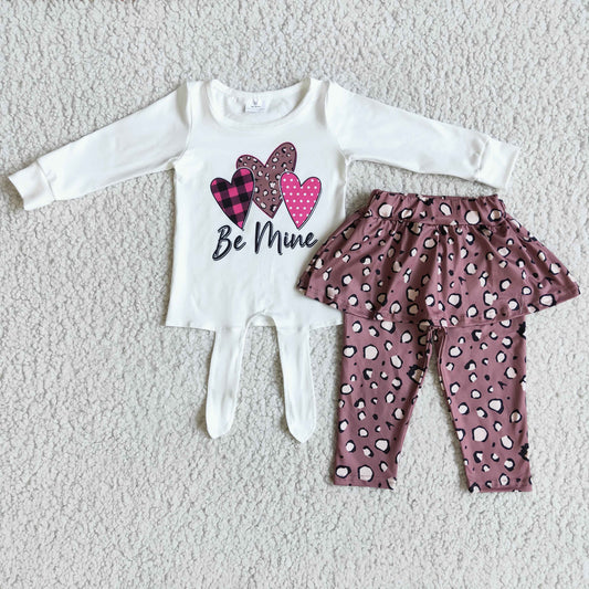 12.22 girl valentines day leopard long sleeve heart be mine set-promotion