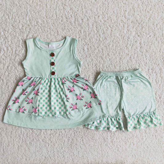 A8-16 Pale green sleeveless button-up blouse polka dot shorts