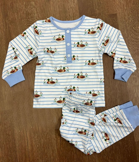 BLP0554  Duck boys outfits (6-8weeks)