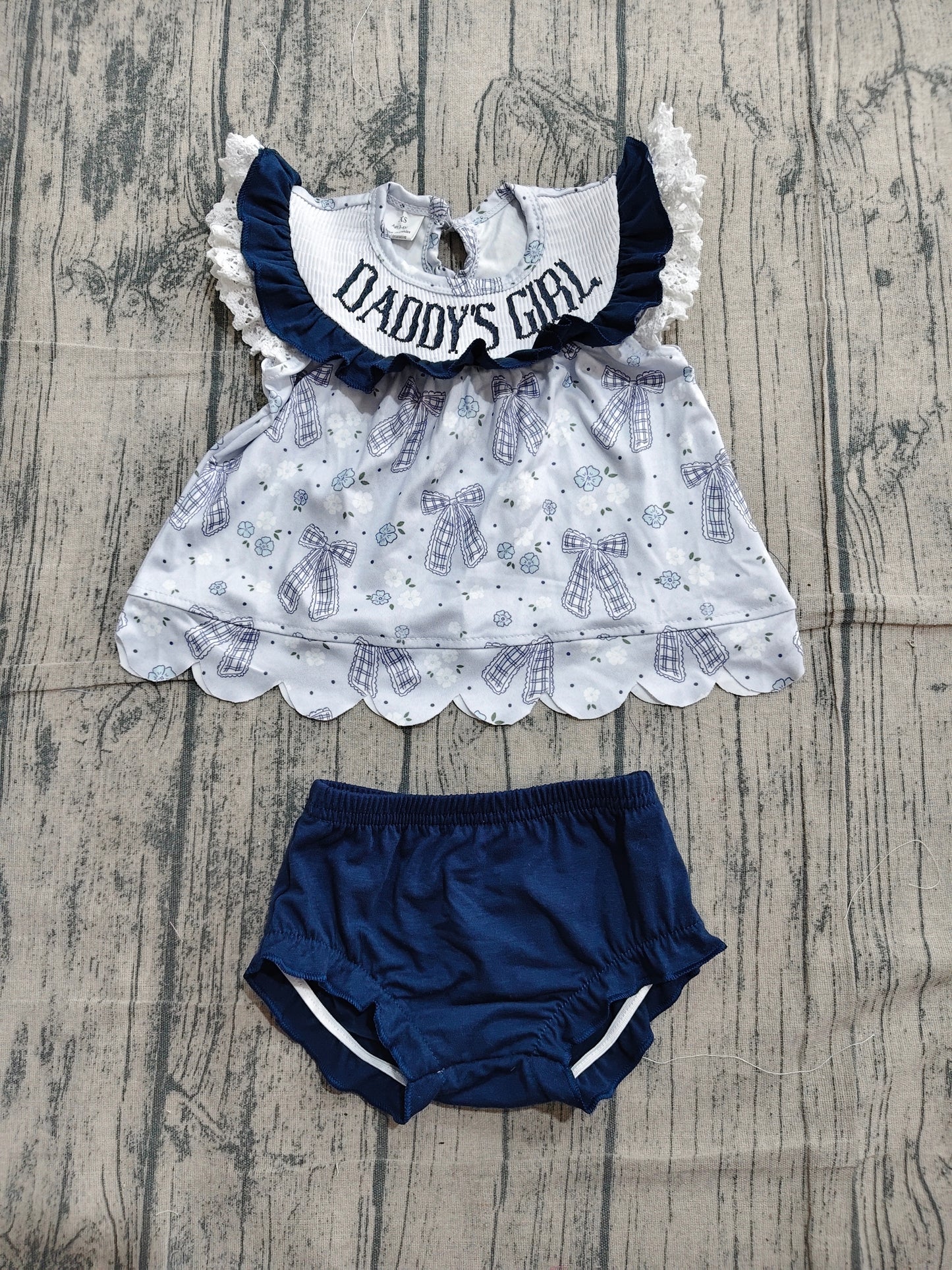 GBO0519 Preorder Sample Smocked Daddy's Girl Flowers Bows Tunic Bummies Clothes Sets