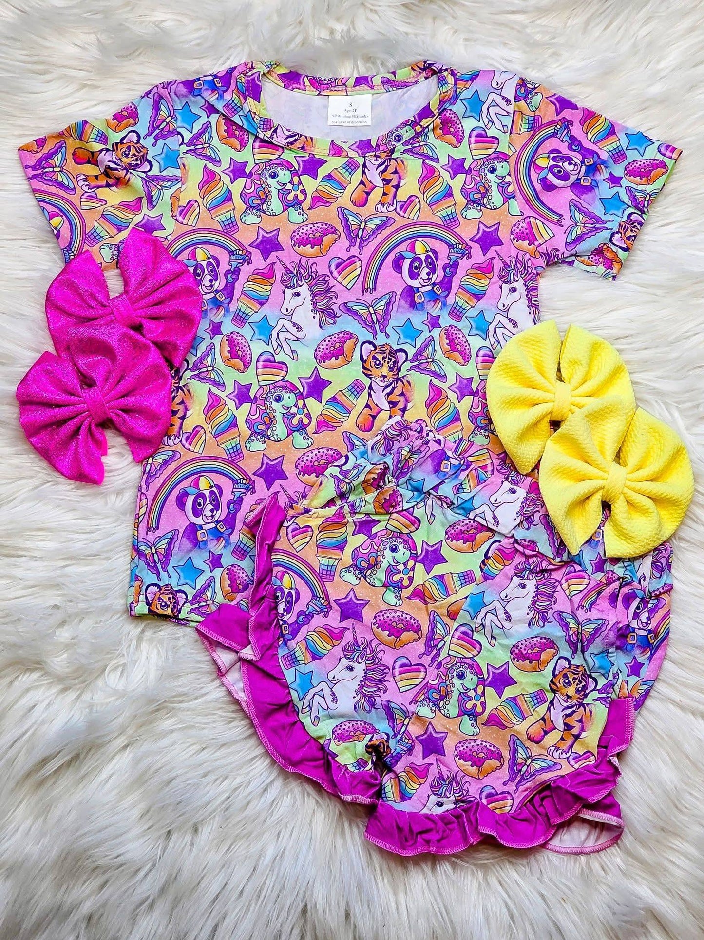 GSSO3472 Preorder Baby Girl Stars Cartoon Animals Top Ruffle Shorts Clothes Sets