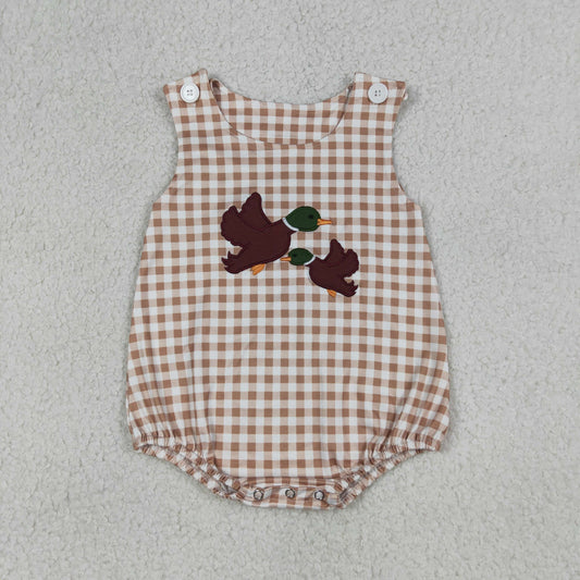 SR3958 Newborn Embroidery Ducks Baby Boys Sleeveless Hunting Checked Rompers