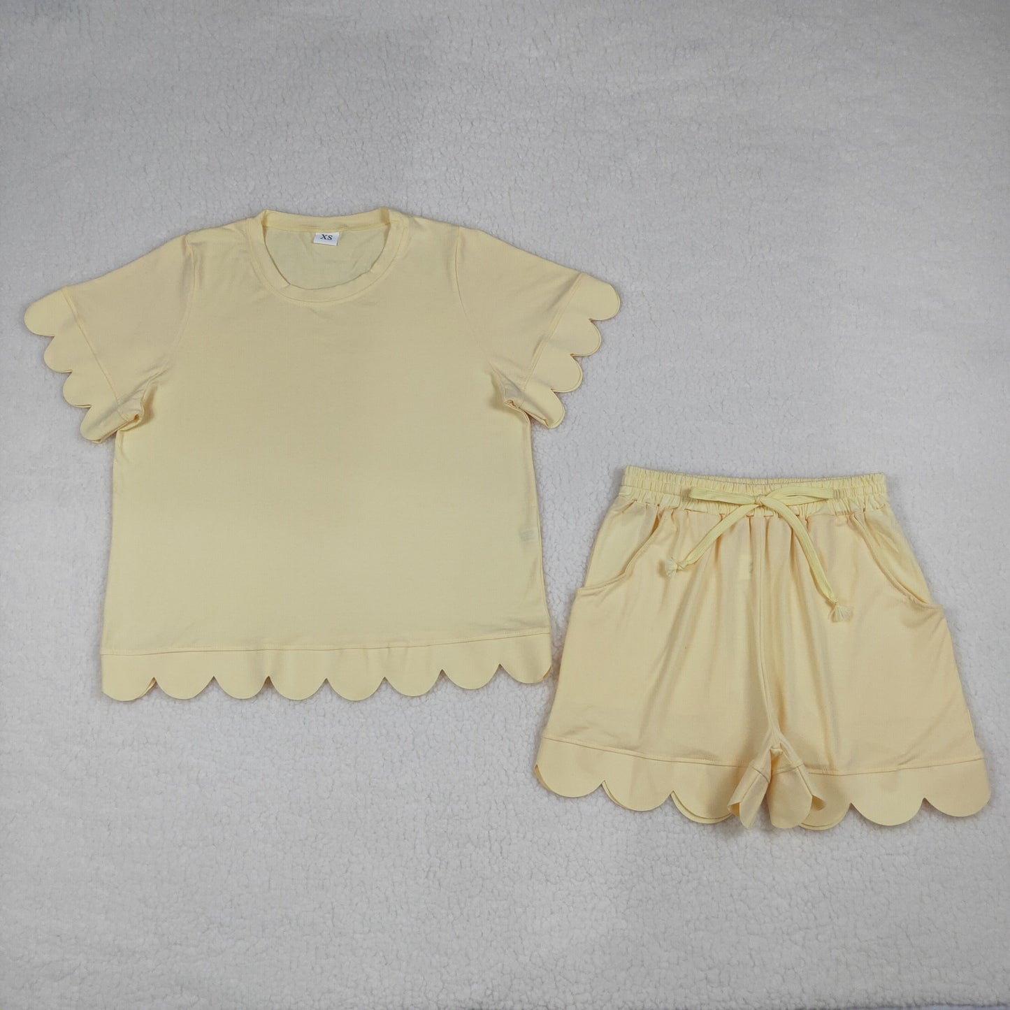 GSSO3203 Adult Women Yellow Shorts Sleeve Shirts Top Short Scallop Clothes Sets