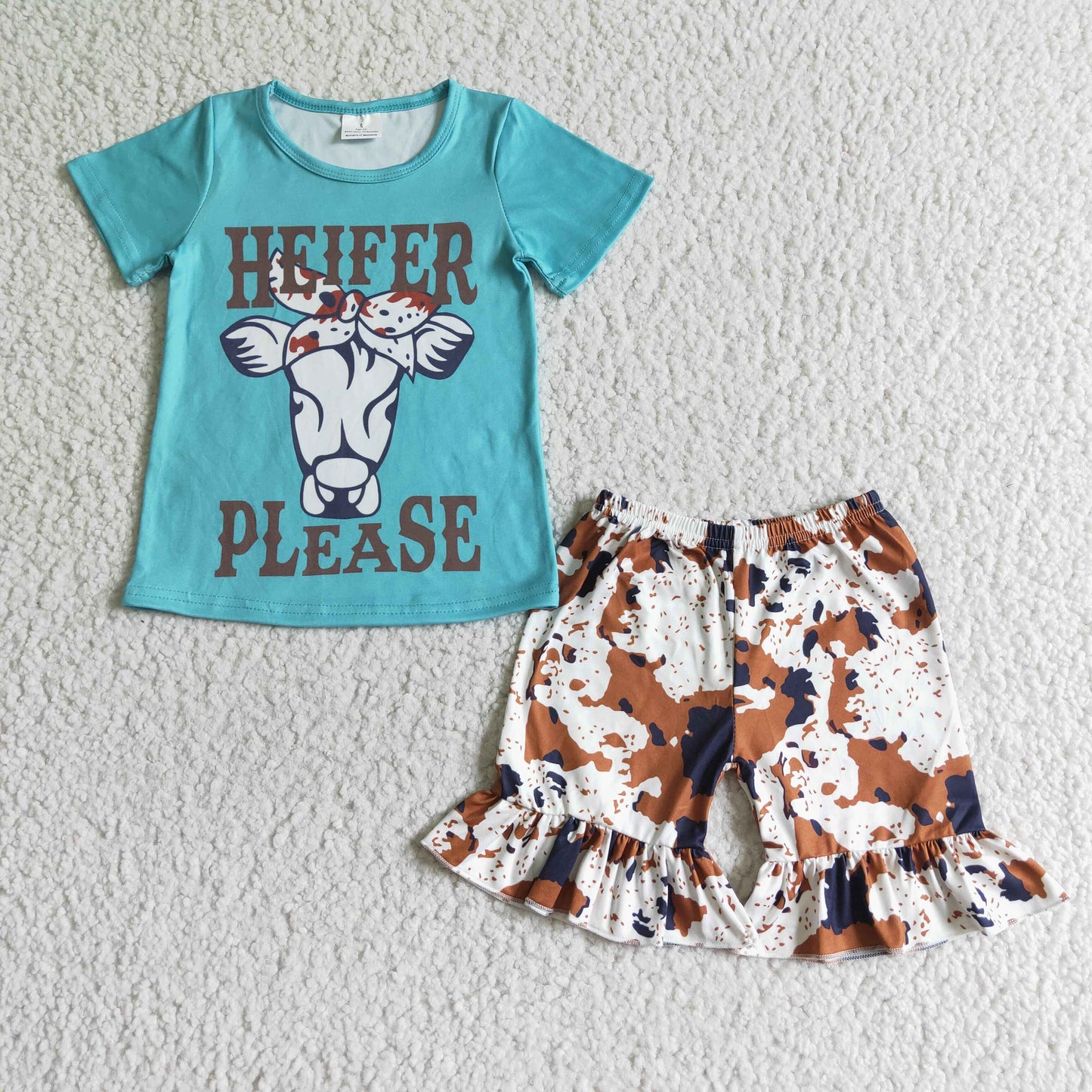 GSSO0031   Cow's head print blue short-sleeved top with brown cow-spotted shorts