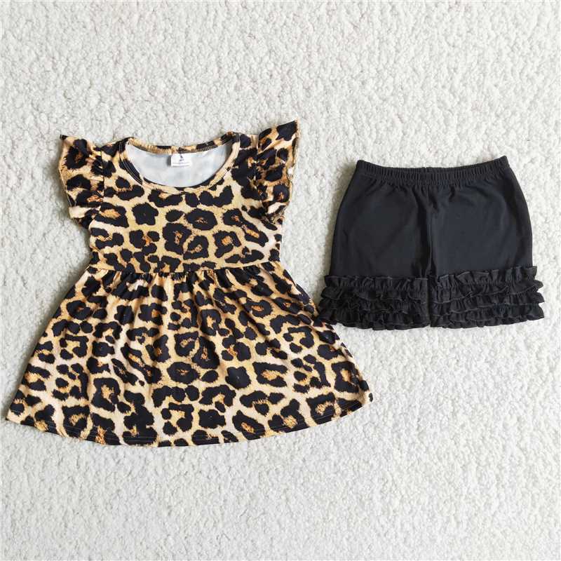 D6-12  New Leopard Print Short Sleeve Top with Black Shorts