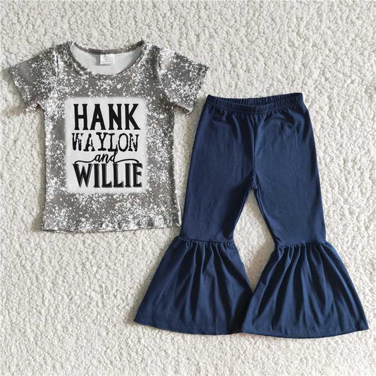 E6-13 Grey monogram print short-sleeved top with dark blue flared trousers