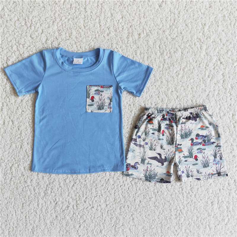 E8-15  Blue Pocket Short Sleeve Top with Straw Print Shorts