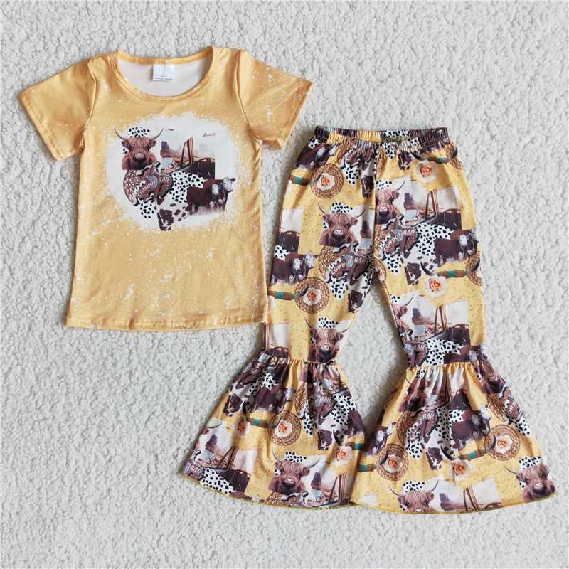 E13-17  Yellow cow print short-sleeved top with printed flared trousers