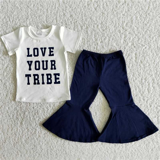 B11-23 Letter-print white short-sleeved top with black pants suit
