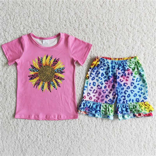 D11-11  Colorful sunflower print short-sleeved top with colorful speckled shorts