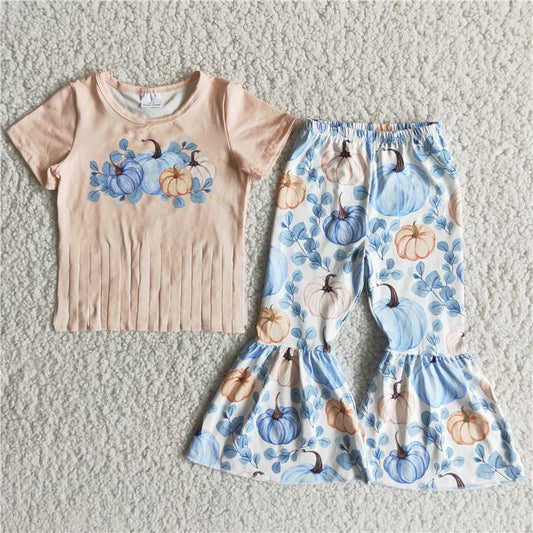 C10-9 Fringed pumpkin-print short-sleeved top with pumpkin-print white flared pants