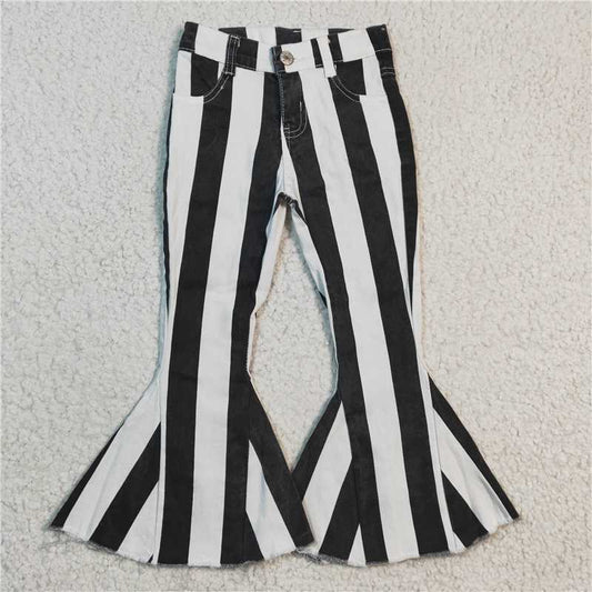 P0046Black and white striped denim trousers