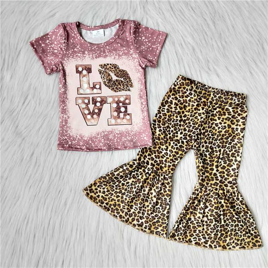 Aa-4 Love letter print short-sleeved top with leopard-print flared pants