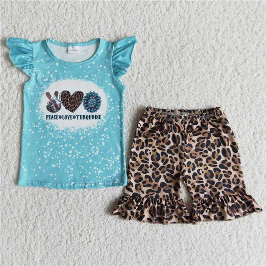 A15-2  Heart gesture print short-sleeved top with leopard-print shorts