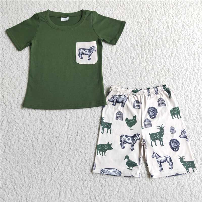 BSSO0046  Green short-sleeved top with pockets and white animal figure shorts