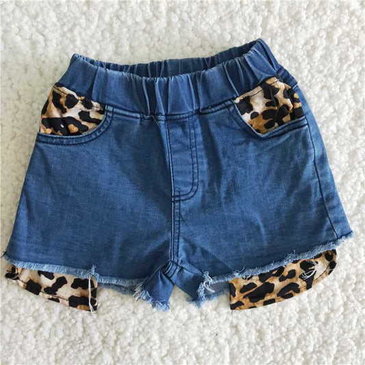 B6-14 Leopard Pocket Denim Shorts