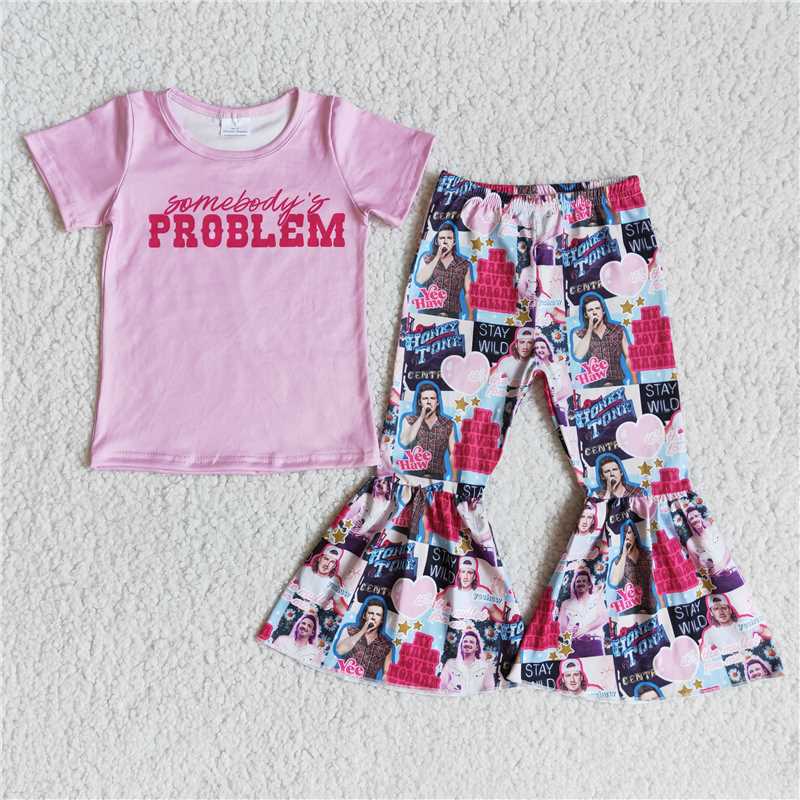 E8-4 Pink letter print short-sleeved top with printed flared trousers