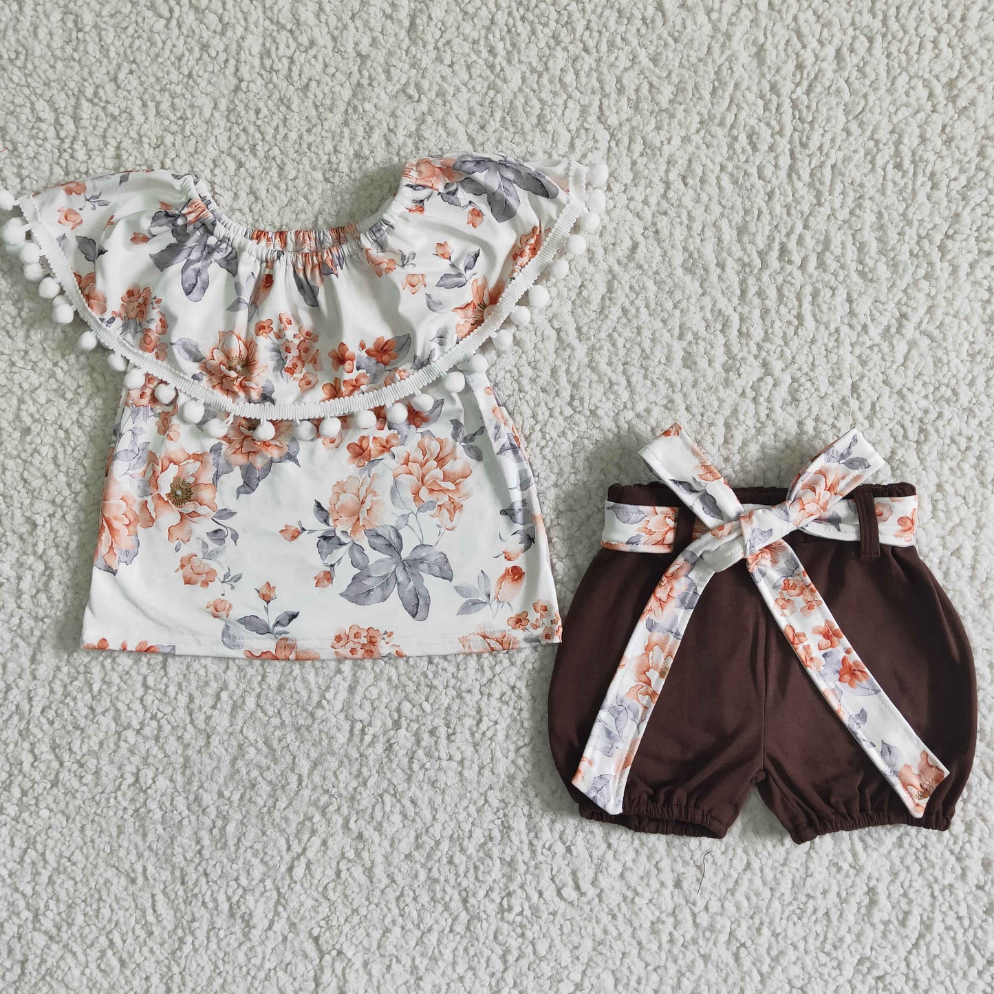 GSSO0030 Rose Print Short Sleeve Top with Brown Lace-Up Shorts Set