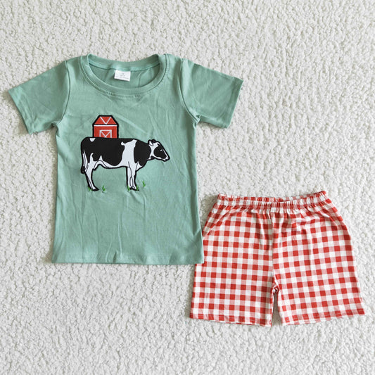 BSSO0001 Light green cow pattern embroidered short-sleeved top with red and white plaid shorts