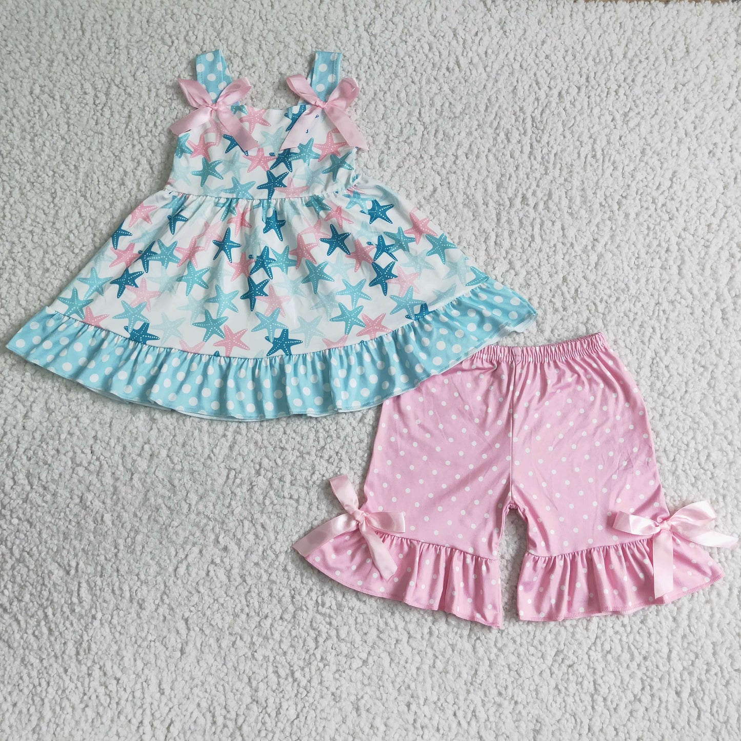 GSSO0058   Star pattern suspender bow short-sleeved top with pink polka-dot shorts
