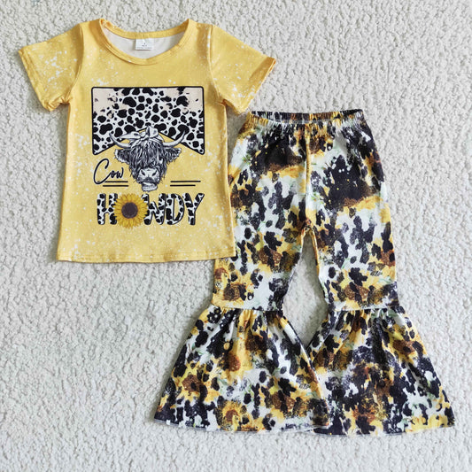 GSPO0081 Girls HOWDY Alpine Cow Sunflower Short Sleeve Pants Set