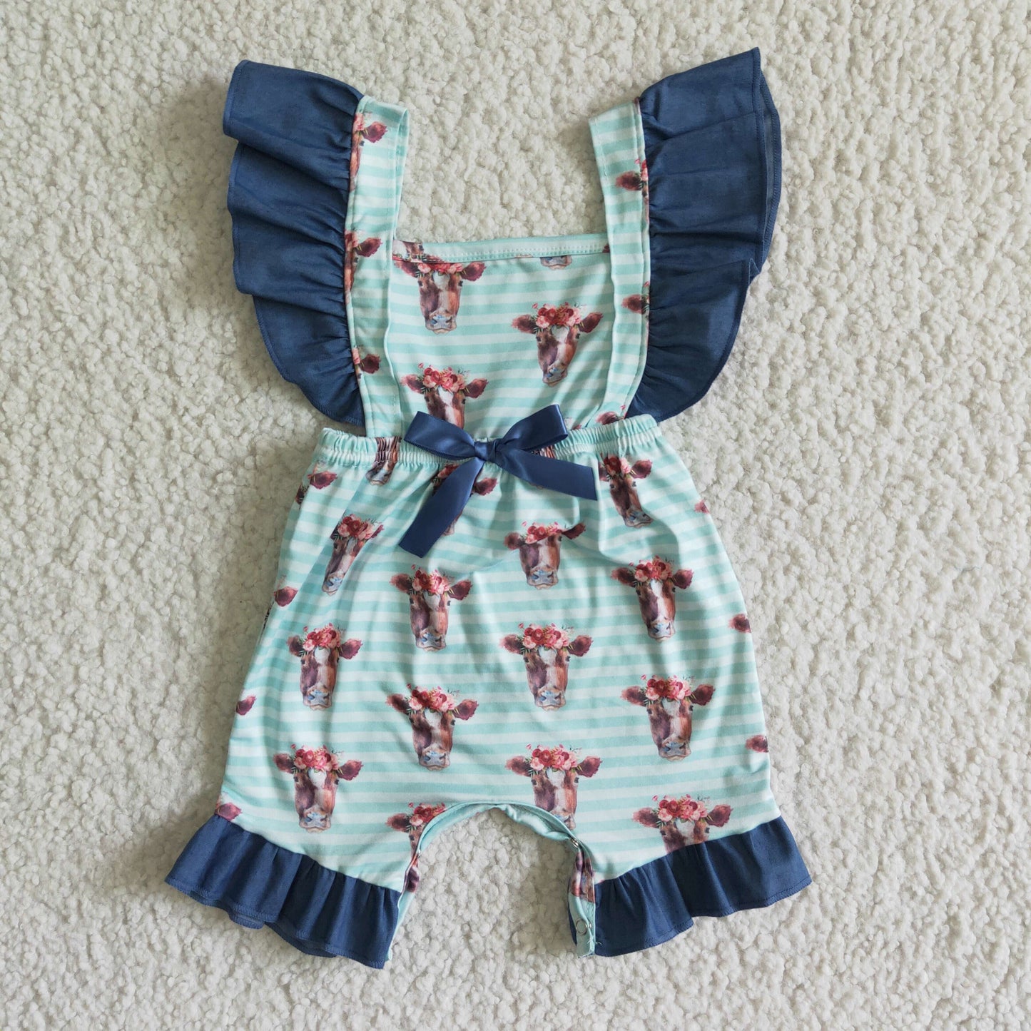 SR0004  Light green bull head pattern short-sleeved top with shorts   jumpsuit