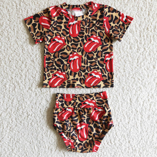 GBO0016  Lip pattern print leopard short sleeves with leopard shorts