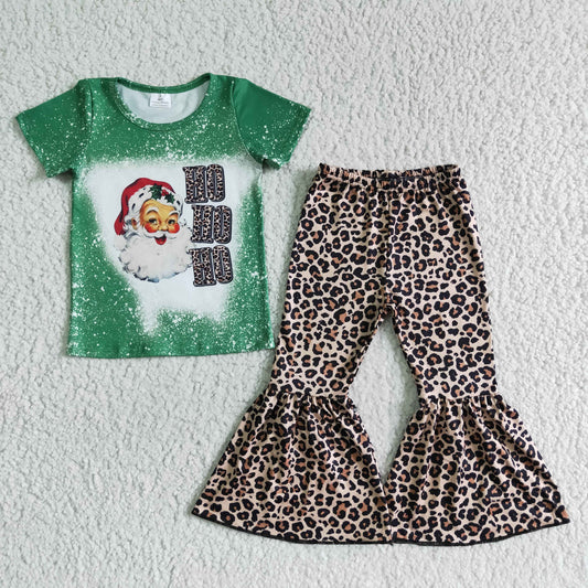 D1-5   Green Santa Claus print short-sleeved top with leopard-print flared pants